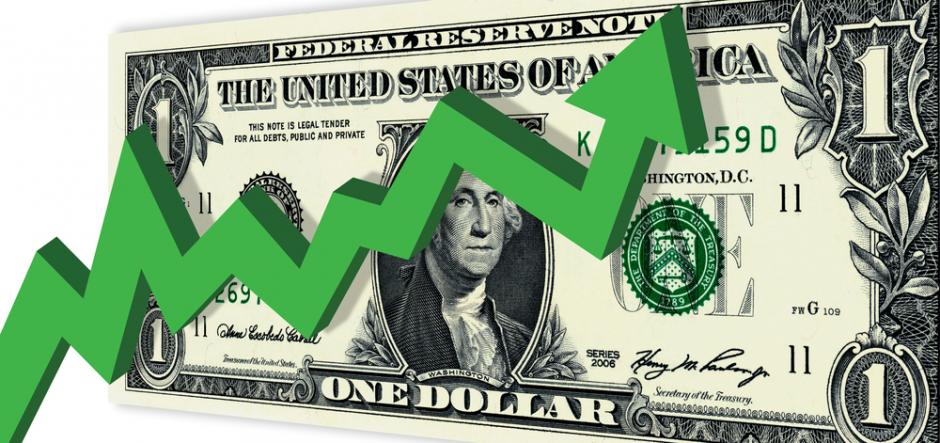 Dólar abre o dia pressionado e chega a ser vendido a R$ 4,79