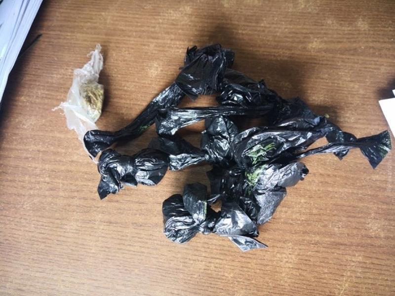 Servidora do TJ e sobrinhos são presos com cocaína e maconha no Acre