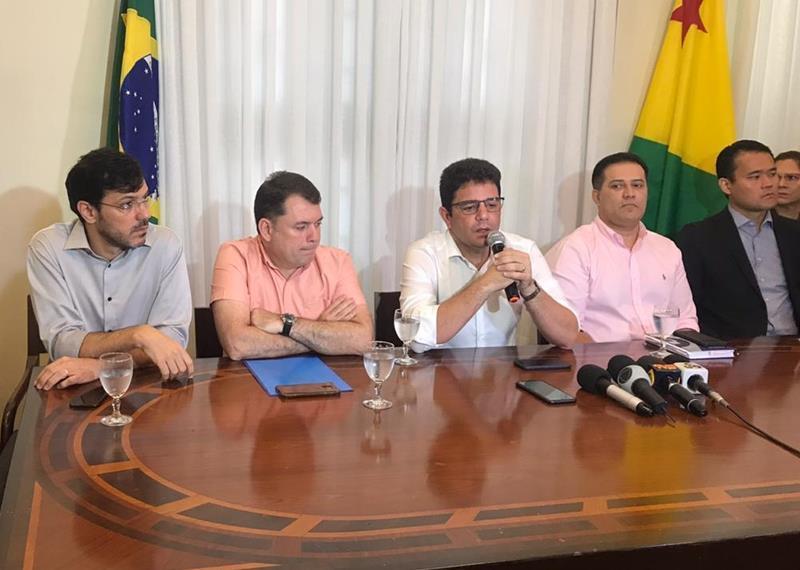 Coronavírus: Gladson analisa suspender aulas no Acre e proibir aglomeração de pessoas