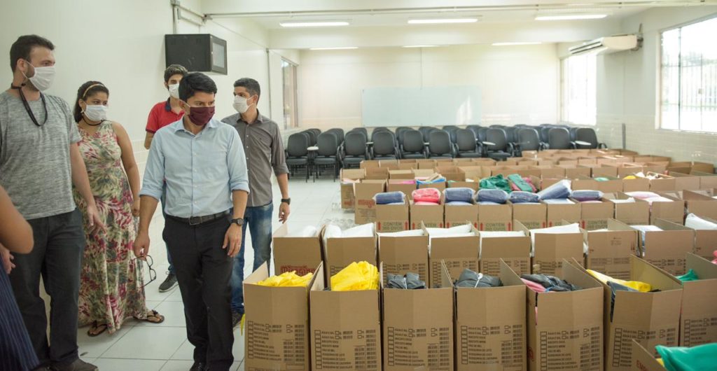 Jenilson e Calegário doam subsídio para estudantes na UFAC produzirem EPI’s para servidores de saúde