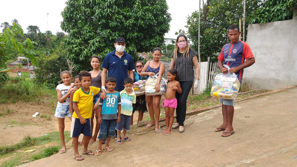 Em Cruzeiro do Sul, servidores da Educação promovem ação solidária durante quarentena