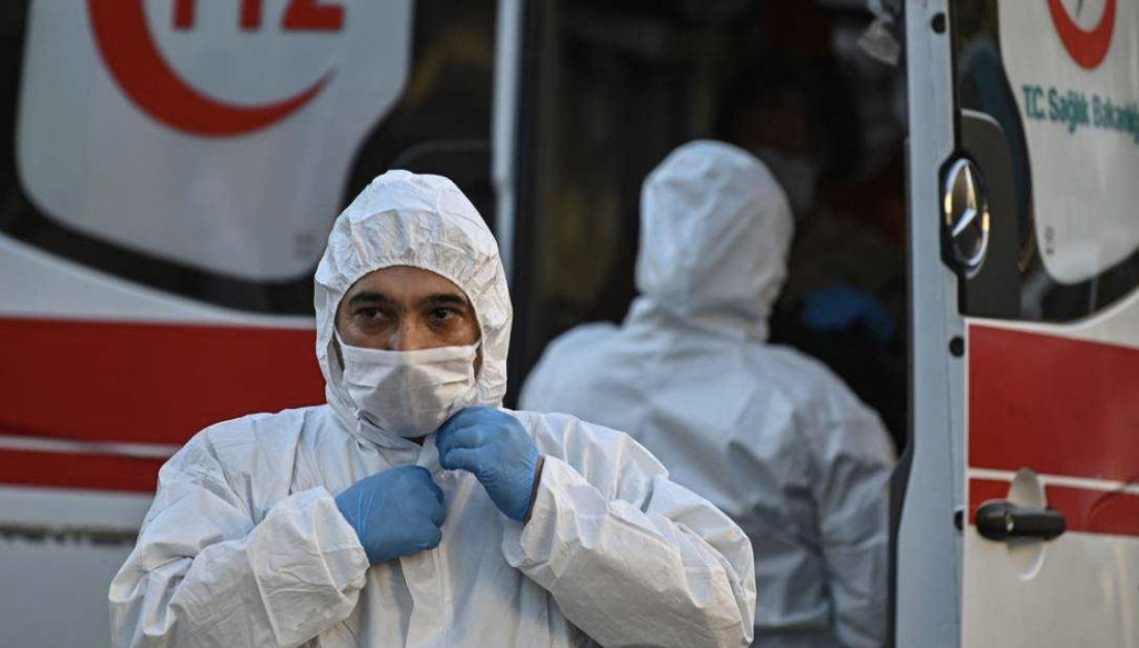 No Brasil, um quarto dos mortos por coronavírus está fora dos grupos de risco