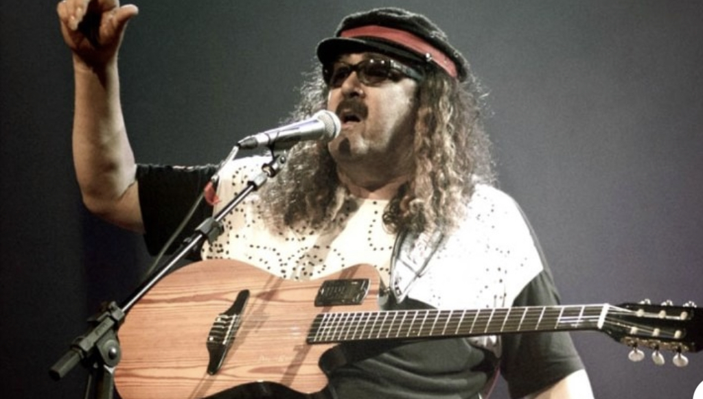 Morre o cantor e compositor Moraes Moreira