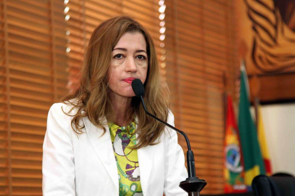 PT acusa Leila Galvão de traição, após sua filiação no MDB