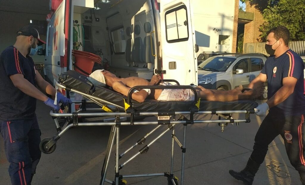 No Acre, bebedeira deixa homem em estado grave após ser atingido por barra de ferro na cabeça