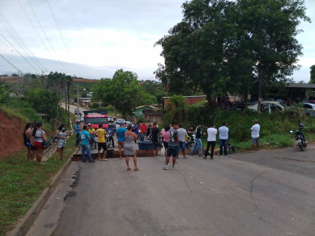 Moradores do Jardim Primavera cobram retorno das obras no bairro