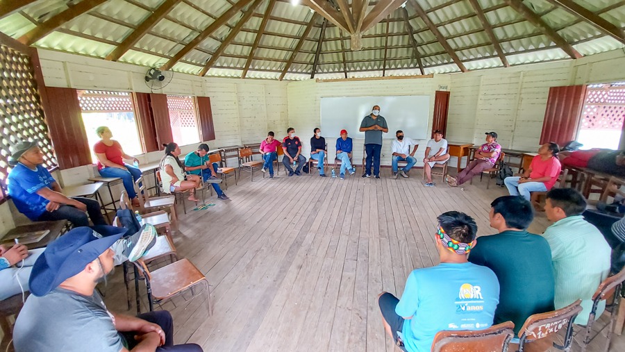 Prefeito de Cruzeiro do Sul e lideranças indígenas definem pacote de obras para aldeias