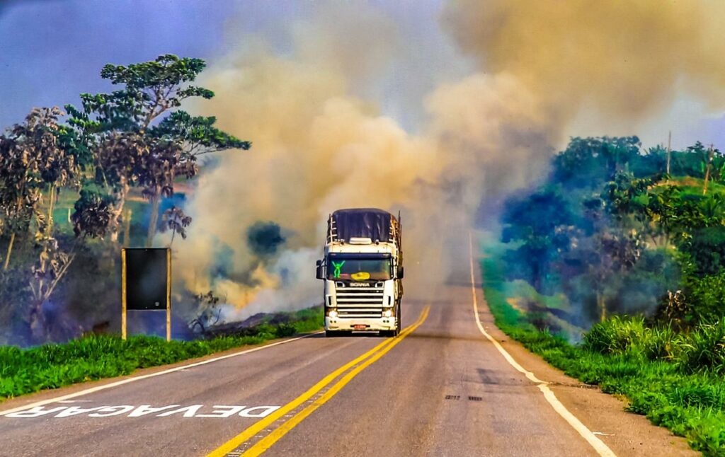 Depois de queda no início de setembro, queimadas voltam a aumentar no Acre