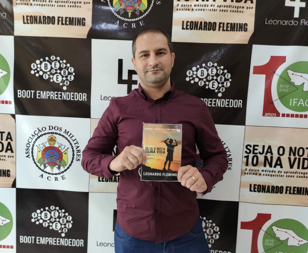 Sargento da Polícia Militar lança livro “Seja nota 10 na vida”