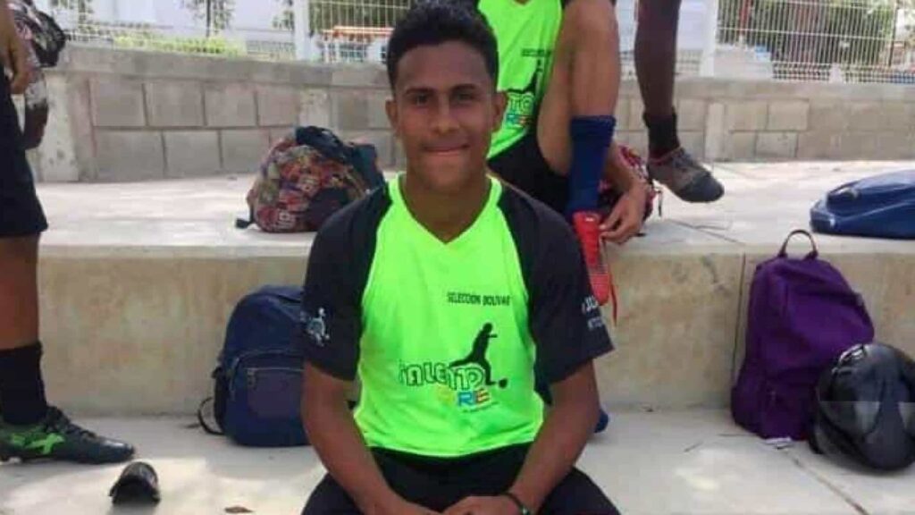 Atleta colombiano morre após se negar a lavar a moto de policial