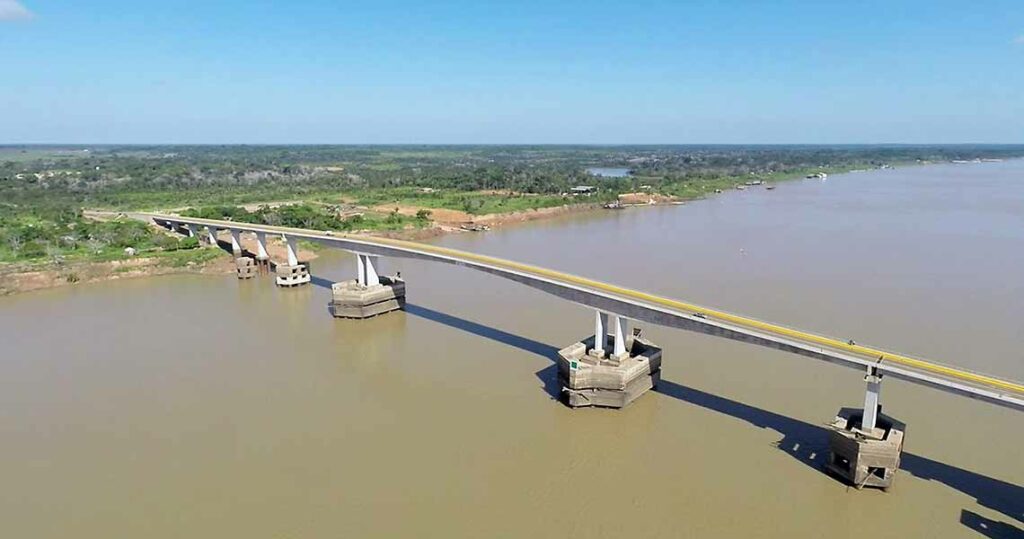 Gladson anuncia visita de ministro às obras da ponte do Madeira