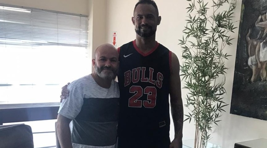 Pastor se encontra com goleiro Bruno e diz que foi enviado para “salvação aos perdidos”