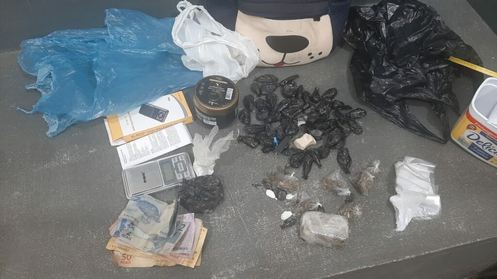 Em Cruzeiro do Sul, homem é preso por suspeita de tráfico de drogas