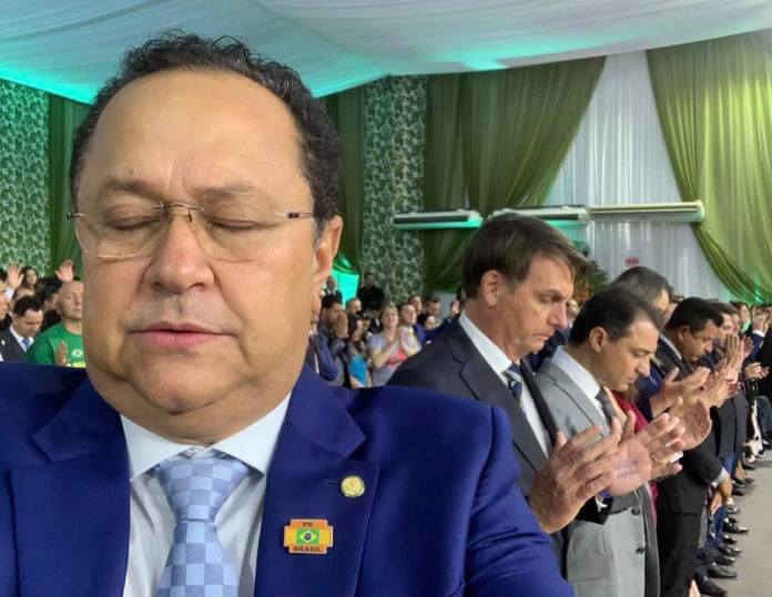 Barroso pede prisão e perda do mandato de Silas Câmara, marido da missionária Antônia Lúcia