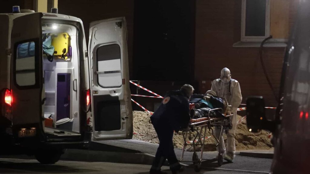 Mundo registra mais de 1,5 milhões de mortos desde o início da pandemia