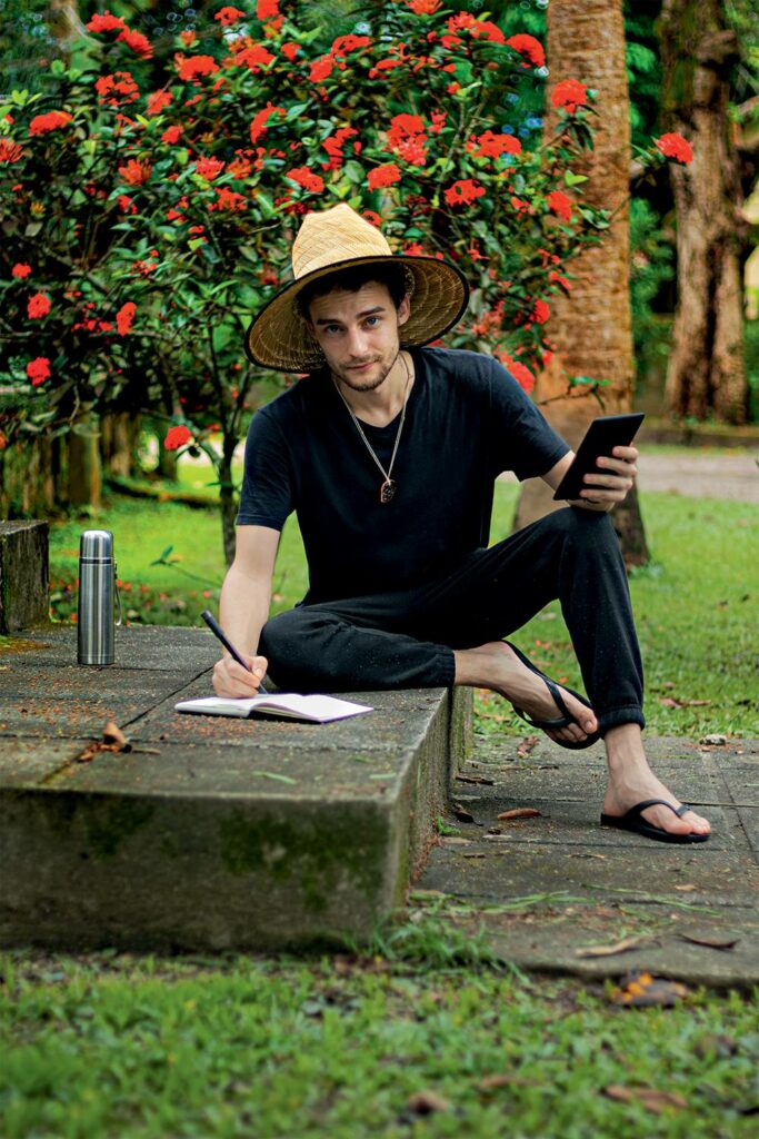 Os jovens que excluem perfis em redes sociais para aproveitar a vida real