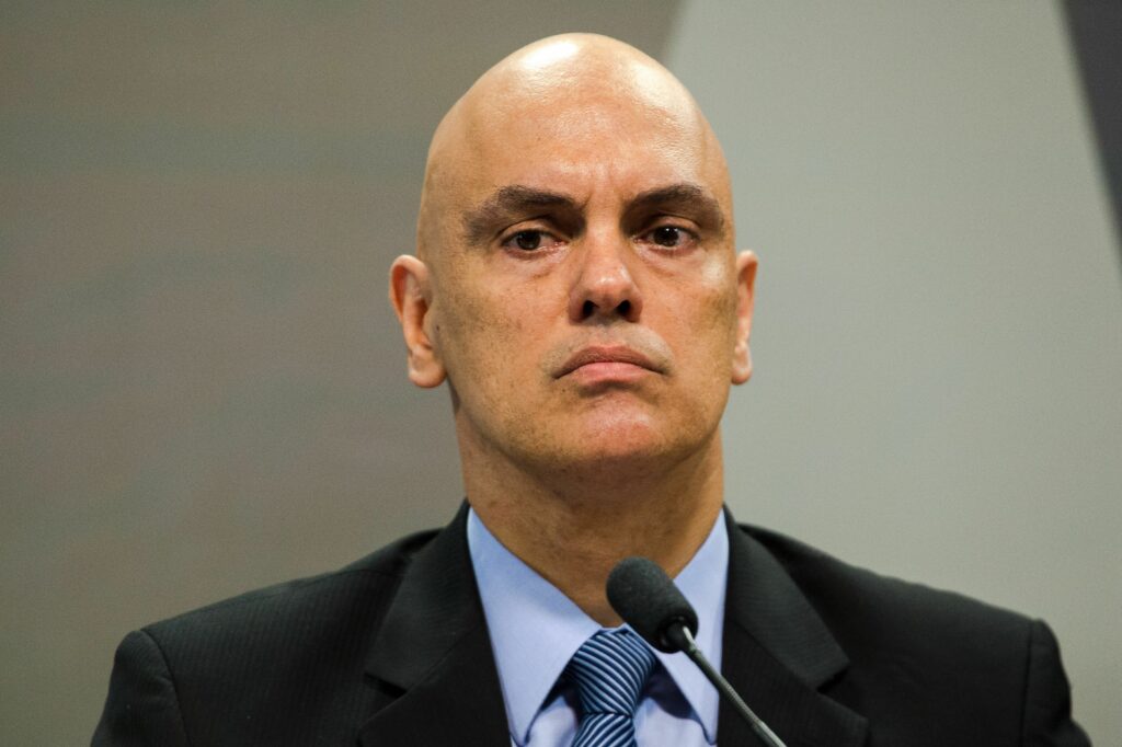 Moraes determina prisão preventiva de blogueiro bolsonarista