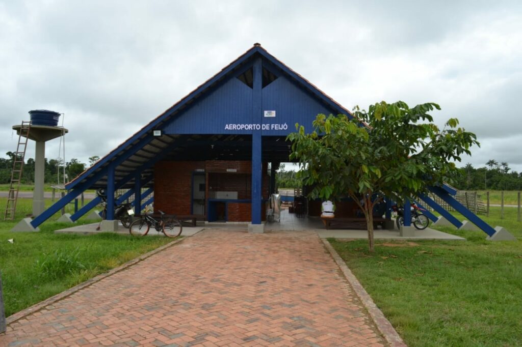 Obras de reforma do aeroporto de Feijó seguem aceleradas