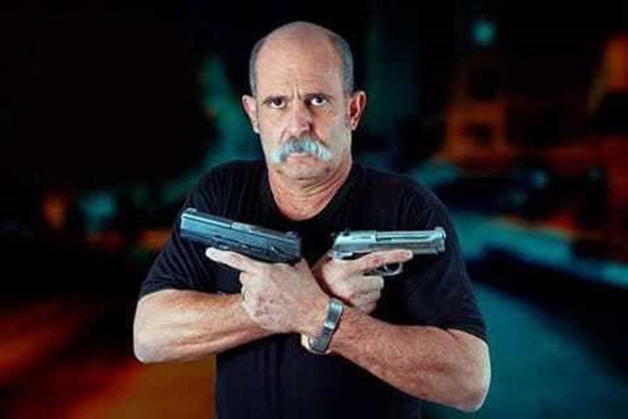 Deputado comemora morte de menino de 12 anos em confronto com a PM