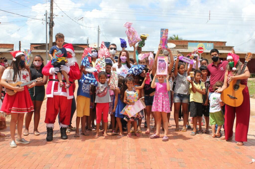 Campanha Faça uma Criança Sorrir no Natal leva alegria a crianças em situação de vulnerabilidade social
