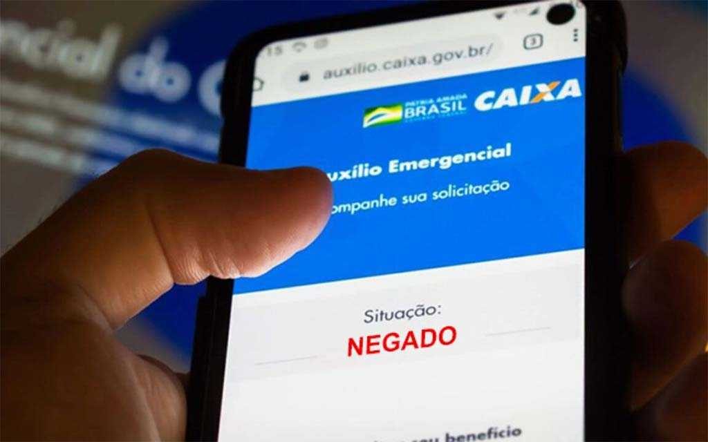 Governo envia SMS para pedir devolução do auxilio emergencial