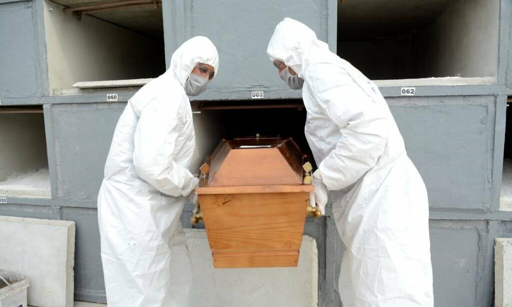 Acre registra mais 2 mortes por Covid e 213 novos casos neste sábado