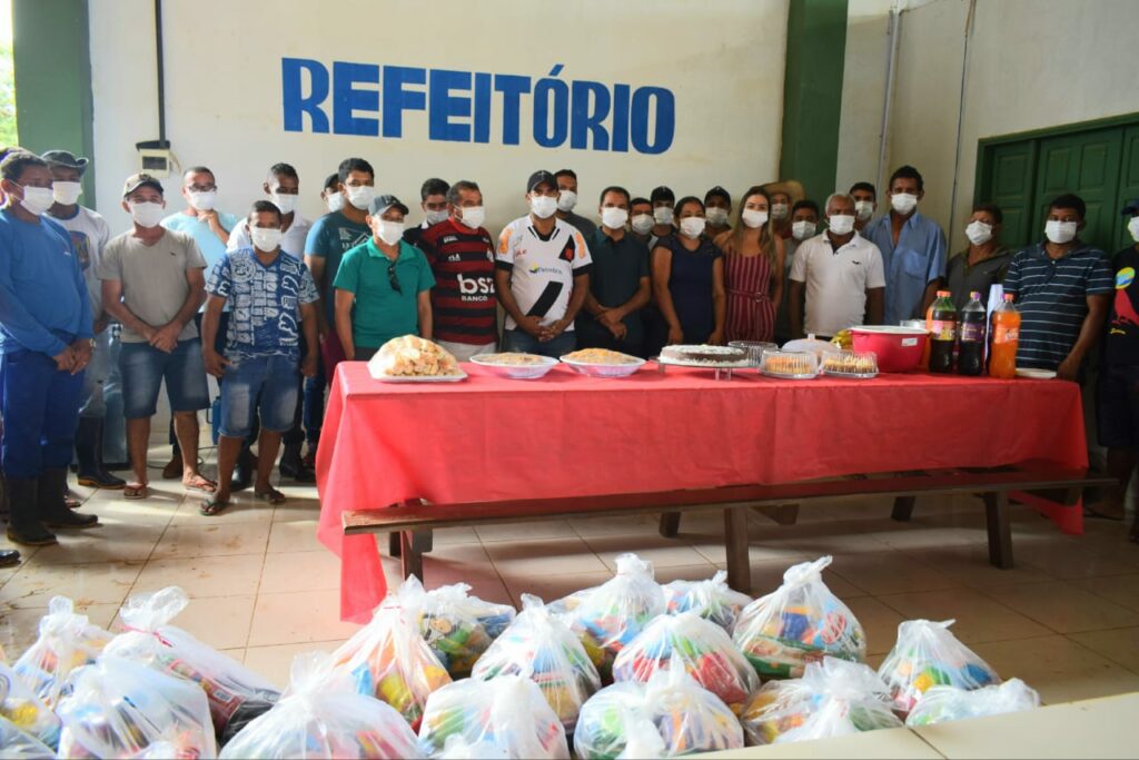 Prefeitura de Rodrigues Alves realiza café da manhã de confraternização para garis