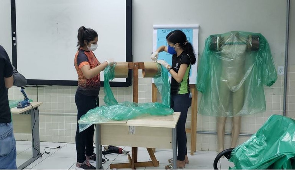 Aleac aprova moção de aplausos a estudantes que produziram 125 mil kits de EPIs para profissionais da saúde