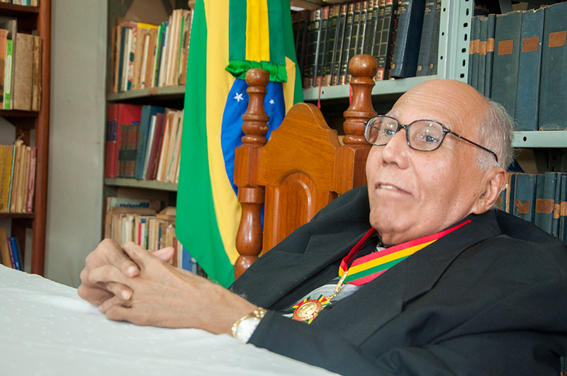 NOTA DE PESAR: morre desembargador aposentado Jorge Araken