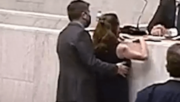 Assédio: Deputada Isa Penna denuncia assédio sexual sofrido durante sessão plenária na ALESP