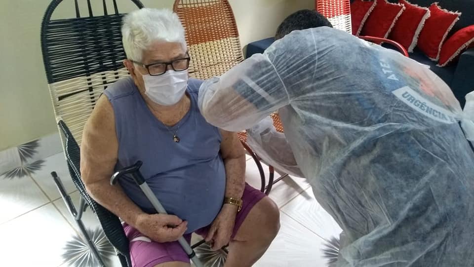 Ipixuna (AM) inicia vacinação contra Covid-19 em idosos a partir de 70 anos