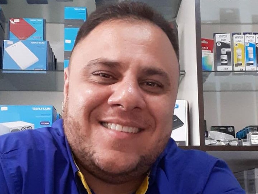 Família pede ajuda para bancar viagem de acreano em estado grave com Covid-19