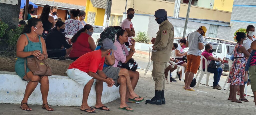 Corpo de Bombeiros realiza ação preventiva de combate à Covid-19