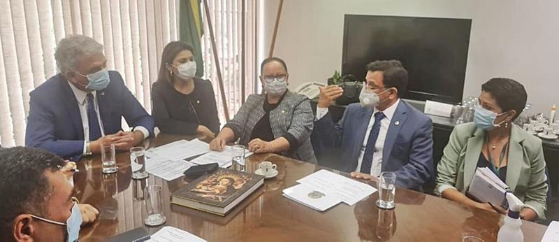 Deputado Gonzaga luta para que Juruá não fique isolada por causa de desabamentos na BR-364