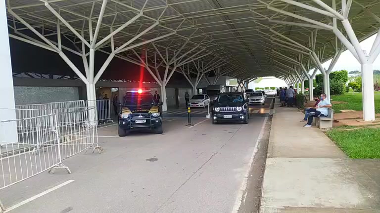 Chegada do presidente Bolsonaro ao Acre tem forte aparato policial