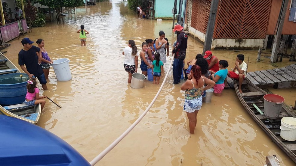 Cheia do Rio Tarauacá já atinge cerca de 70% da cidade do interior do Acre, aponta Defesa Civil