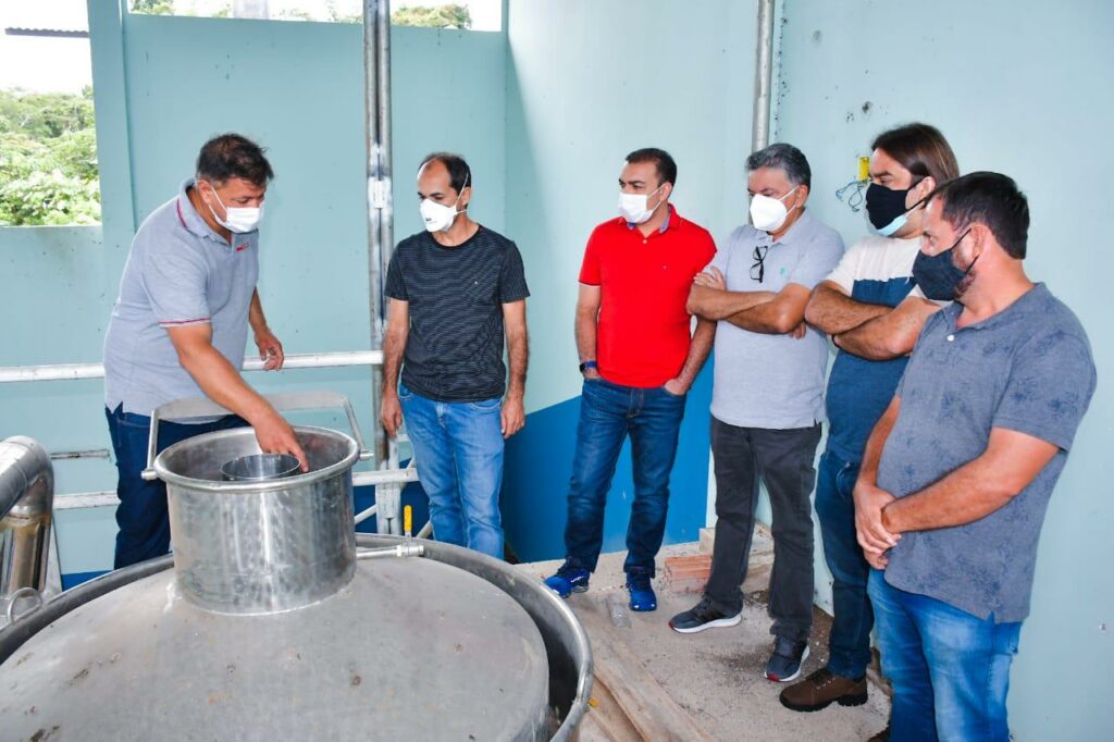 Prefeitura de Cruzeiro do Sul vai revitalizar Fábrica de Óleo de Citronela