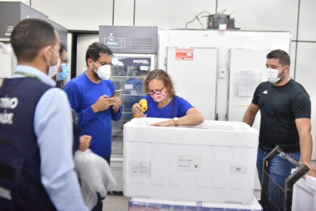 Mais 9 mil doses de vacina contra Covid-19 chegam ao Acre neste sábado
