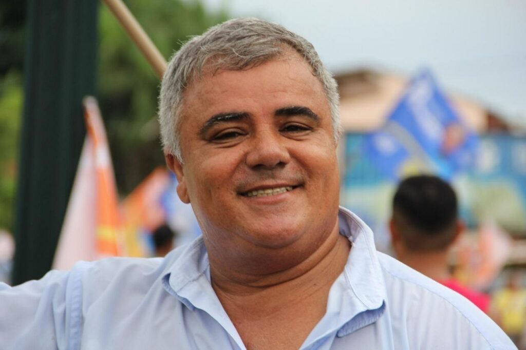 Carlos Alberto, assessor do senador Petecão, morre de Covid-19