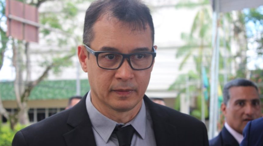 Secretário diz que decreto não é lockdown, mas aglomerações nas ruas estão proibidas