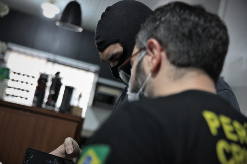 Polícia Civil faz alerta para golpe praticado por estelionatários na internet