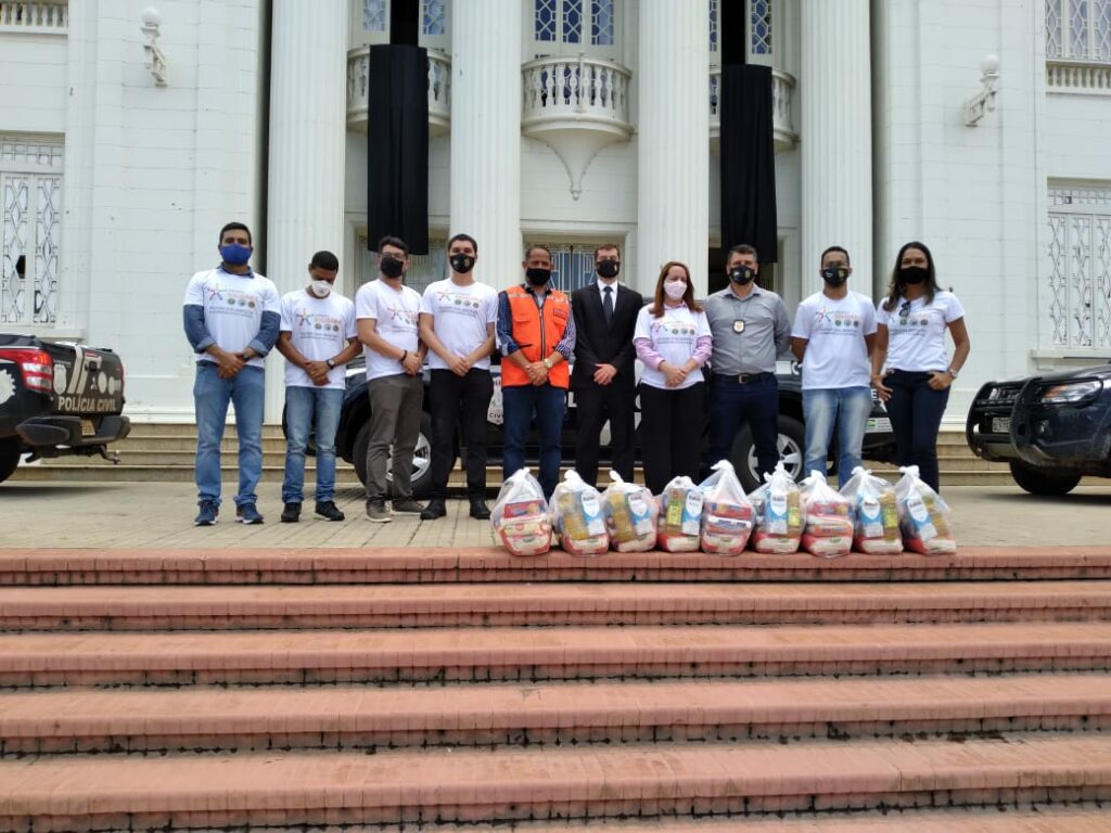 Mais de três toneladas de donativos são arrecadadas por sindicatos ligados à Polícia Civil