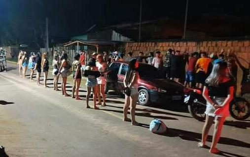 Festa com dezenas de pessoas é interrompida pela PM em primeiro dia de decreto no AC