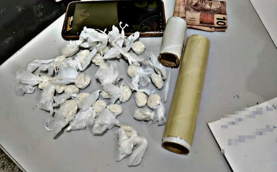 Polícia Militar fecha dois pontos de venda de drogas em Cruzeiro do Sul