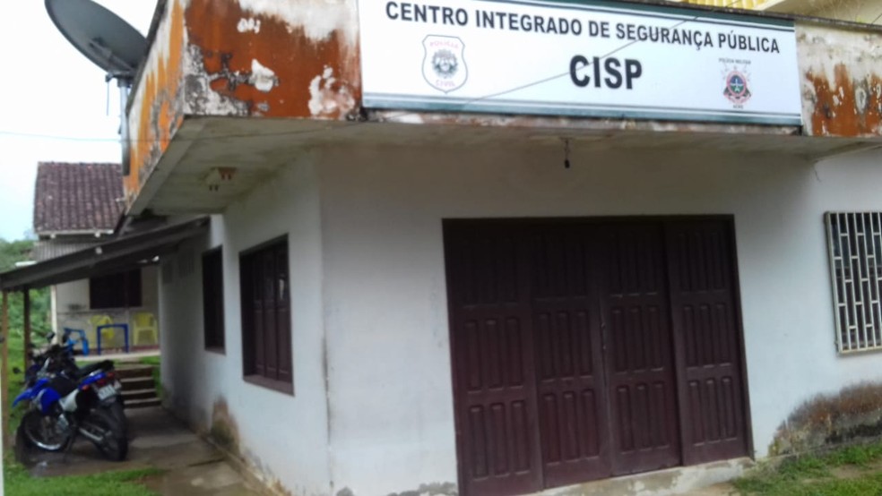 Grávida, menina de 13 anos diz que avô abusava dela e das irmãs de 6 e 10 anos no AC: ‘muito abalada’, diz polícia