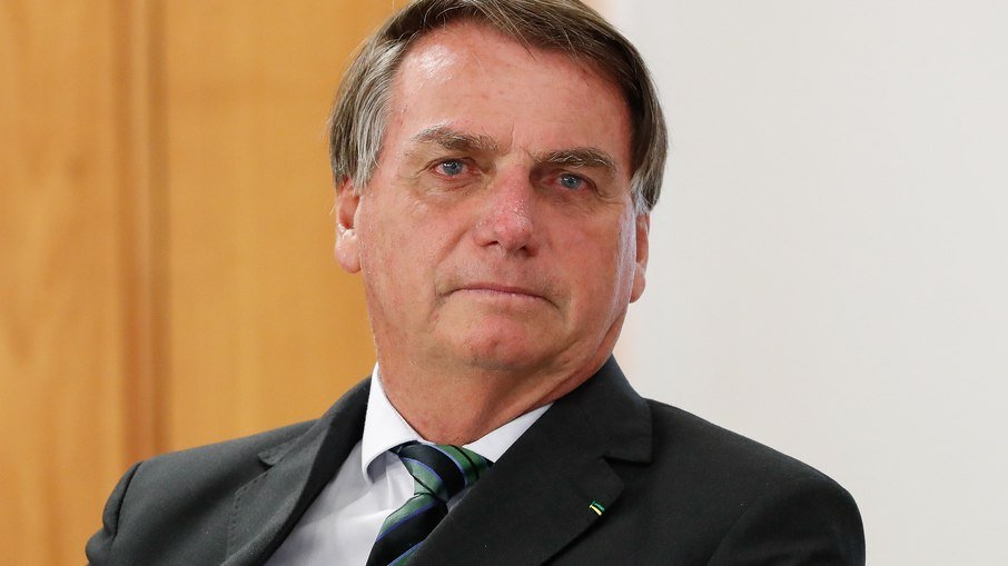 Bolsonaro diz que Brasil tem “dado certo”, apesar de momento crítico na saúde