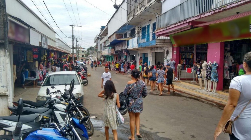Comerciantes celebram flexibilização do comércio em Cruzeiro do Sul