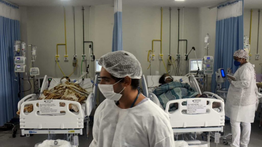 Brasil registra 3.438 mortes por covid-19 em 24 horas