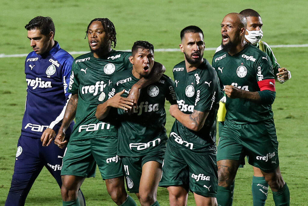 Tríplice coroa! Palmeiras bate o Grêmio de novo e conquista tetra da Copa do Brasil