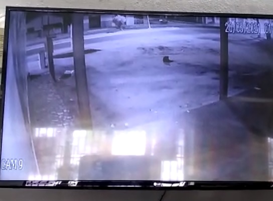 Vídeo mostra momento em que rapaz de 21 anos morre ao colidir com muro na Avenida Japiim